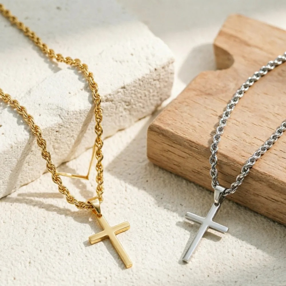 Nouveau Collier Pendentif Croi - Men Accessories Singapore avis et prix
